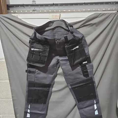 MS59 MEN'S WORK CARGO TROUSERS – GREY/BLACK, UK 32 (W32-150)