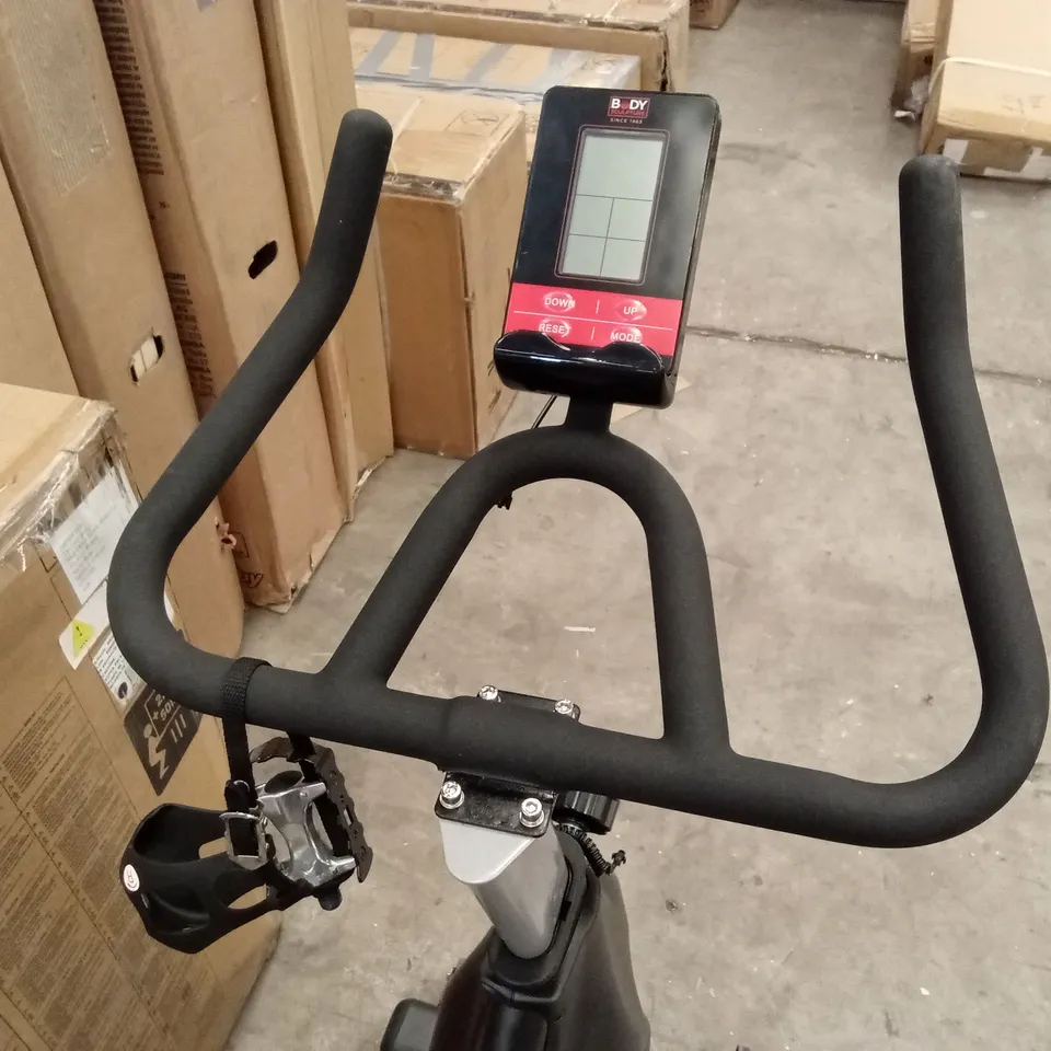 BODY SCULPTURE PRO RACING STUDIO BIKE WITH 18KG FLYWHEEL RRP £349.99