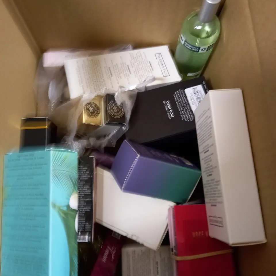 BOX OF APPROXIMATELY 10 ASSORTED FRAGRANCES TO INCLUDE BASILICO & FELLINI, BODY SHOP FREGRANCE MIST, AMOURSCENTS DE BLUE ETC