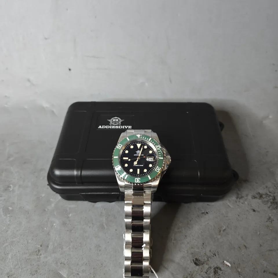 BOXED ADDIESDIVE GREEN BEZEL WATCH 
