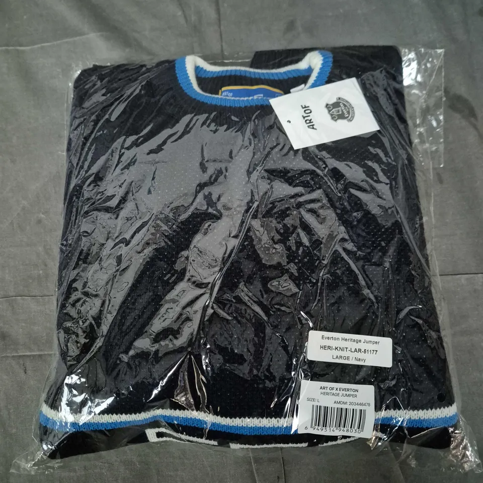 BAGGED ART OF X EVERTON HERITAGE JUMPER – NAVY, LARGE