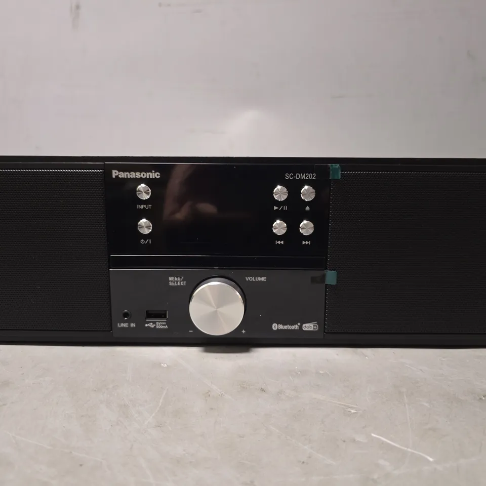 PANASONIC SC-DM202 AC STERO SYSTEM 