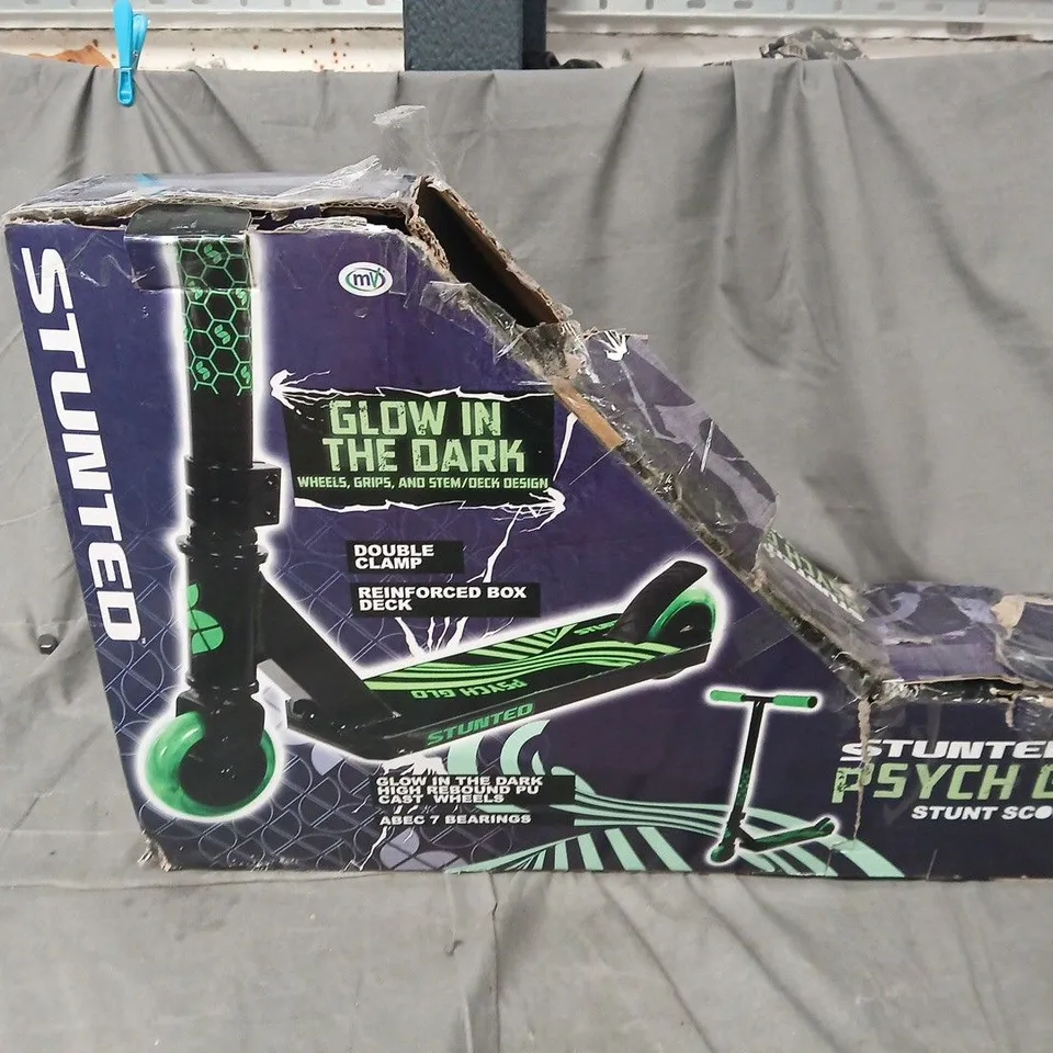 BOXED STUNTED PSYCH-GO STUNT SCOOTER