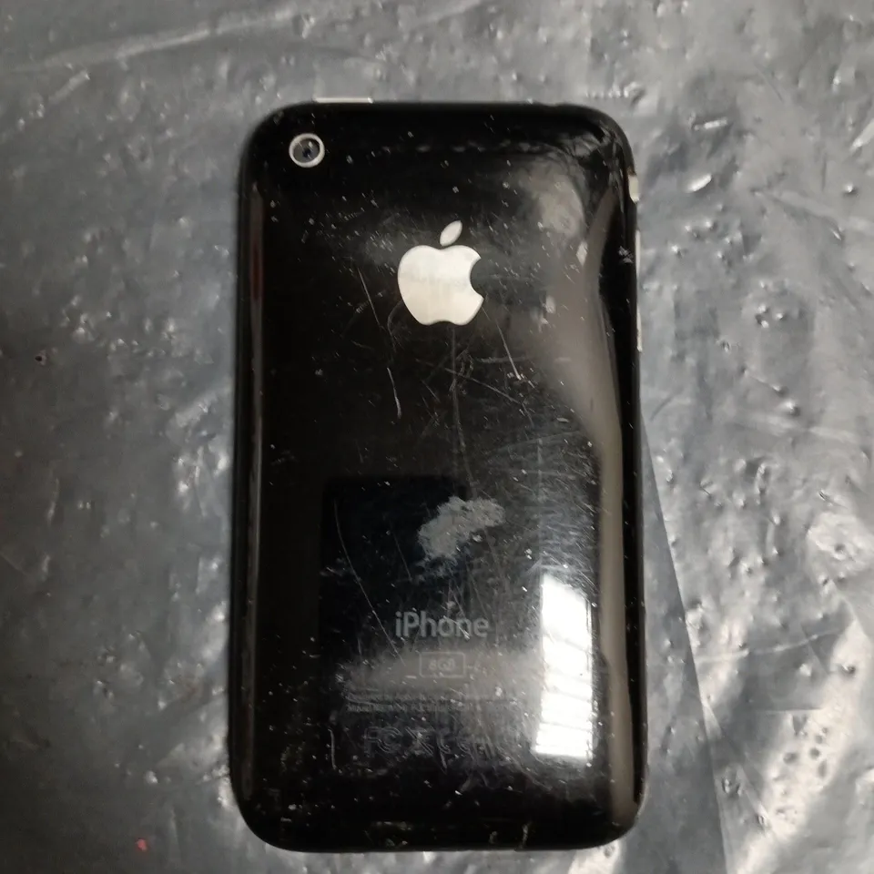 APPLE IPHONE 8GB, BLACK (A1241)