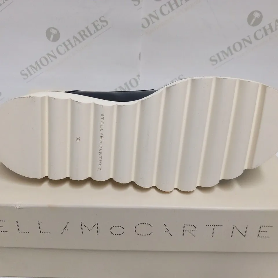 PAIR OF BOXED STELLA MCCARTNEY SCARPA DANA BLACK LADIES SHOES SIZE 39