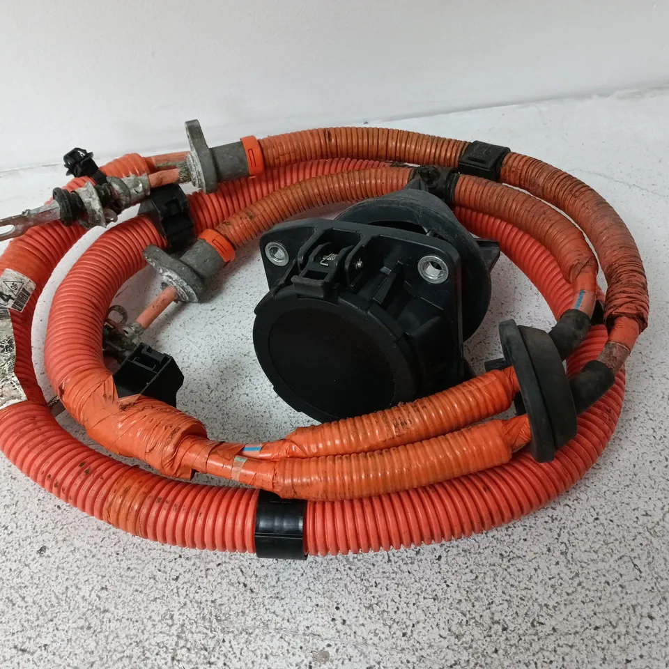 MITSUBISHI OUTLANDER EV CHARGER CABLE