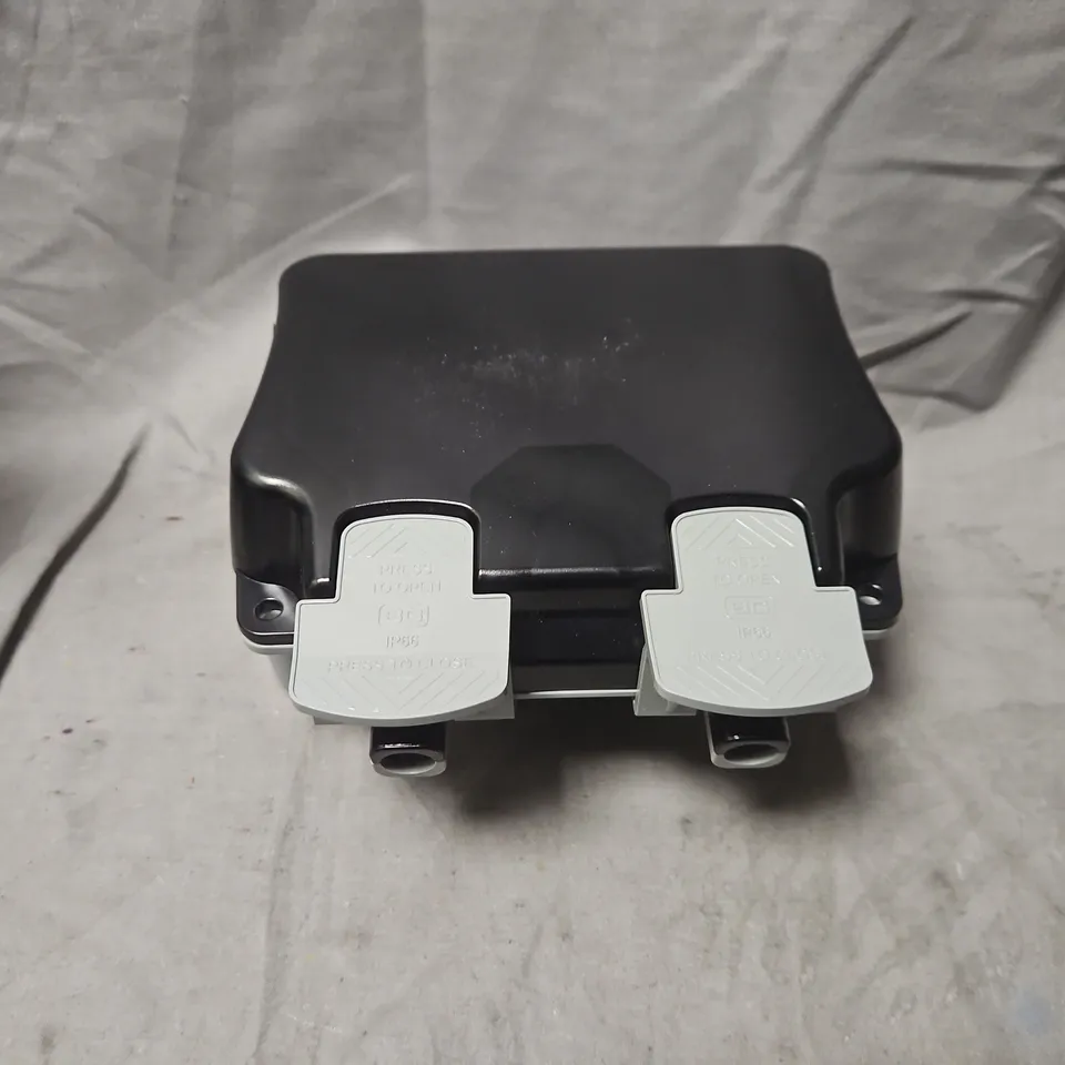 BOXED SMART! STORM WEATHERPROOF POWER SOCKET – WIFI CONTROLLED, DOUBLE 13A OUTDOOR SOCKET