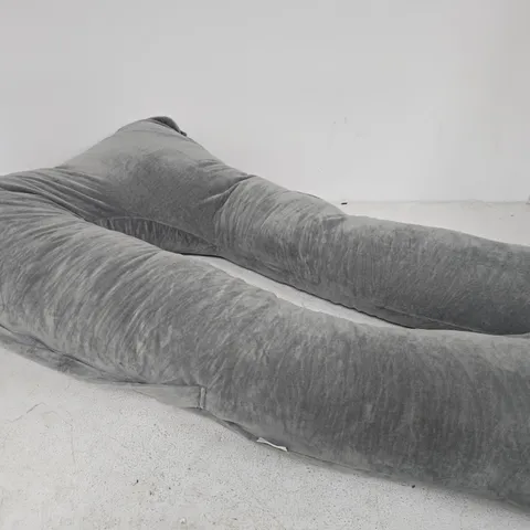 GREY U-SHAPED FULL BODY PREGNANCY PILLOW