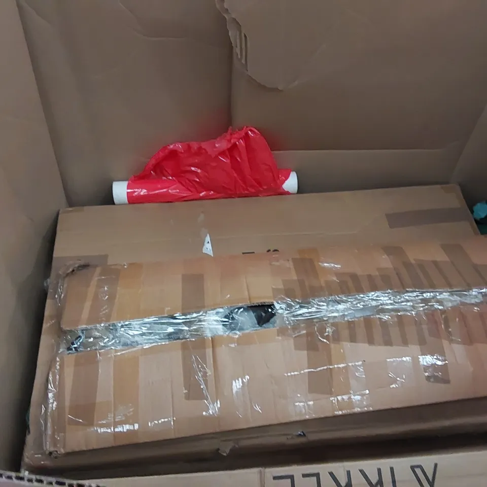 PALLET OF ASSORTED ITEMS INCLUDING: WASHING MACHINE RACK, TOOL CLAMP, FOLDING BENCH, ARTIFICIAL PLANT