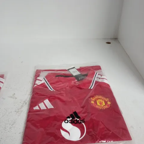MANCHESTER UNITED FC ADIDAS FOOTBALL SHIRT – UK M