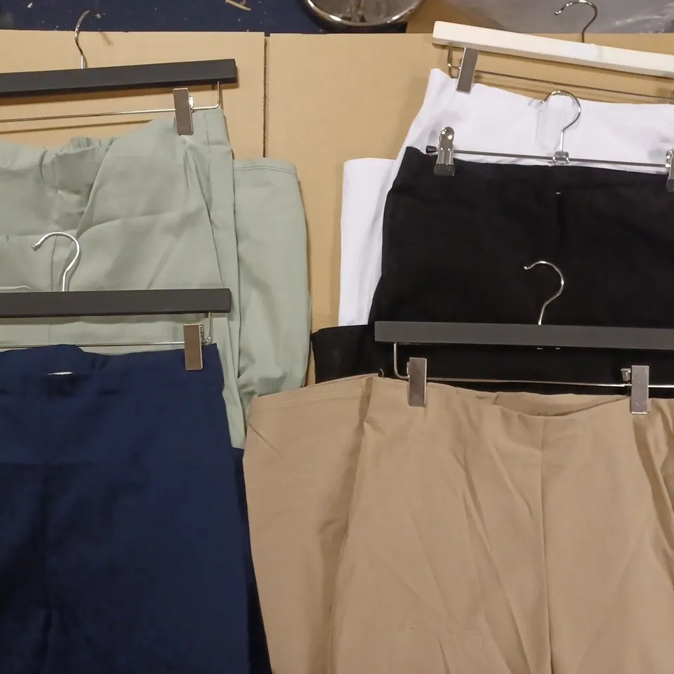 BOX OF APPROX 5 ASSORTED PAIRS OF MAISON DE NIMES TROUSERS IN VARIOUS SIZES AND COLOURS