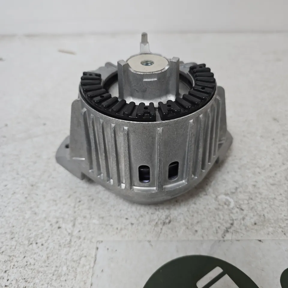 VEHICLE HYDRAULIC ENGINE MOUNT - MODEL UNSPECIFIED