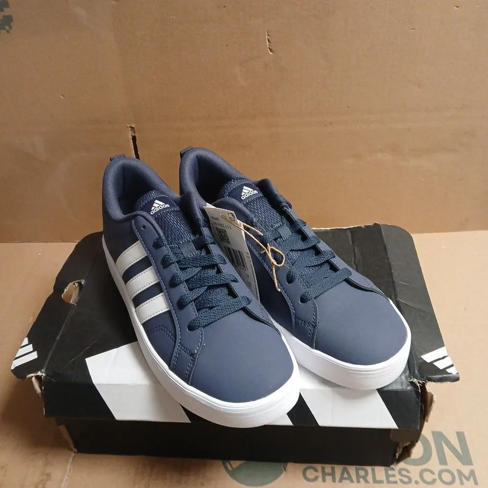ADIDAS DARK BLUE/WHITE TRAINERS BOXED SIZE 5
