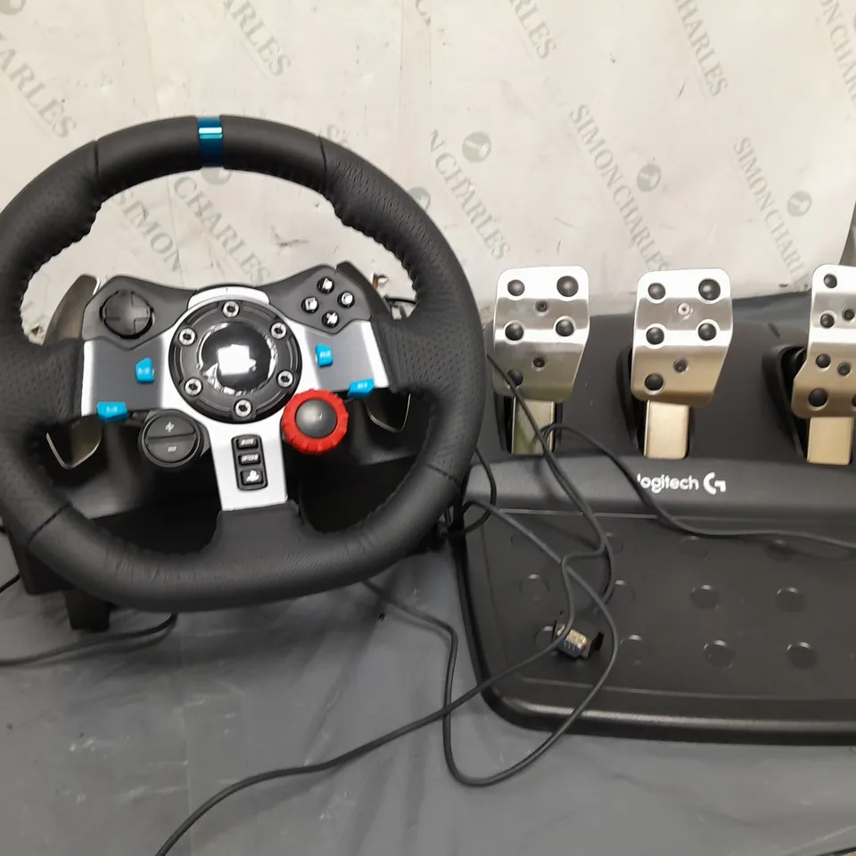 LOGITECH G29 DRIVING FORCE GAMING STEERING WHEEL 