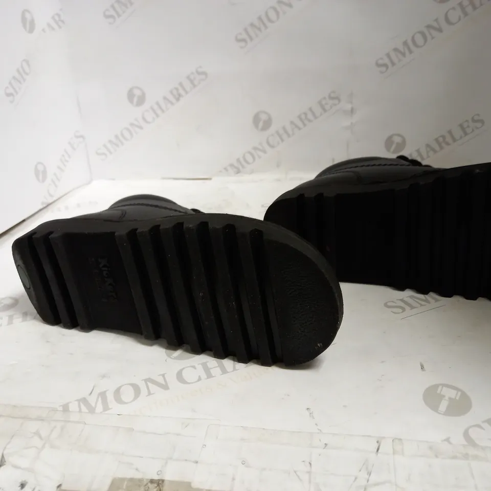 KICKERS KICK LO W CORE BLACK - SIZE 41