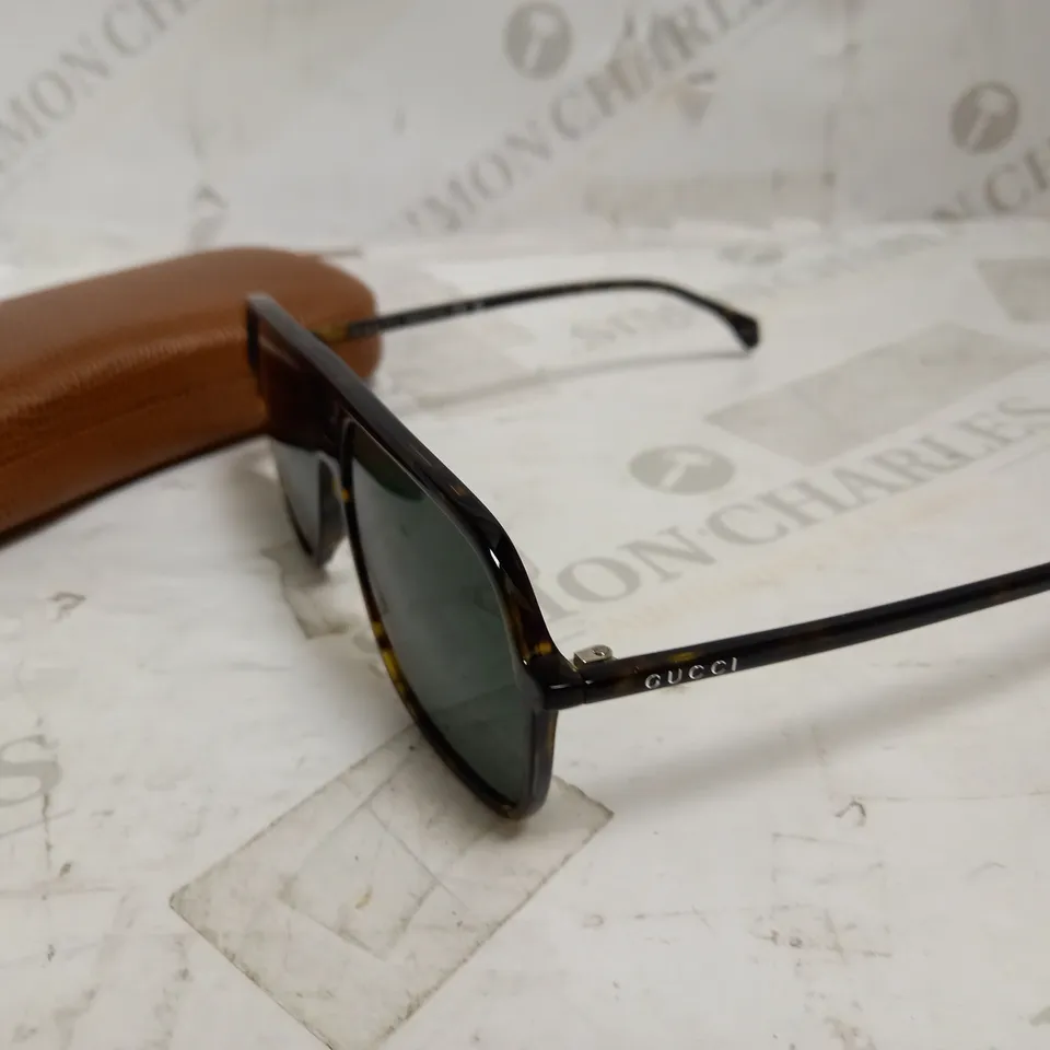 GUCCI-STYLE SUNGLASSES