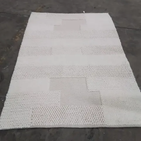 QUALITY DESIGNER AREA RUG - APPROXIMATELY 180X120CM