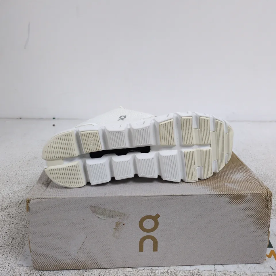 ON RUNNING WHITE TRAINERS – WITH ORIGINAL BOX UK 6