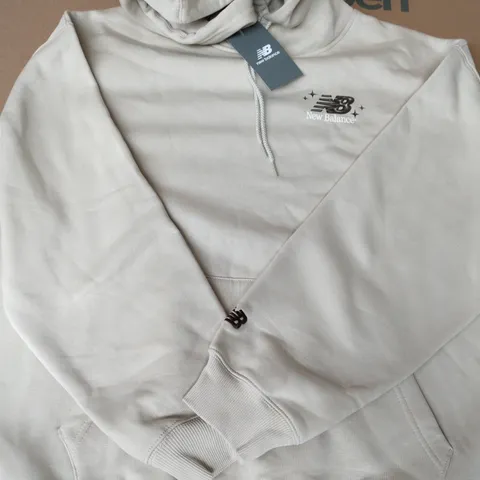 NEW BALANCE LONG SLEEVE PULL-OVER HOODIE IN SAND SIZE LARGE