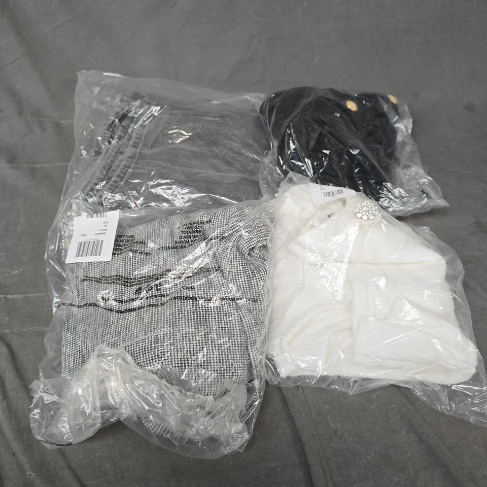 APPROXIMATELY 25 ASSORTED CLOTHING AND FASHION PRODUCTS IN VARIOUS STYLES AND SIZES - COLLECTION ONLY