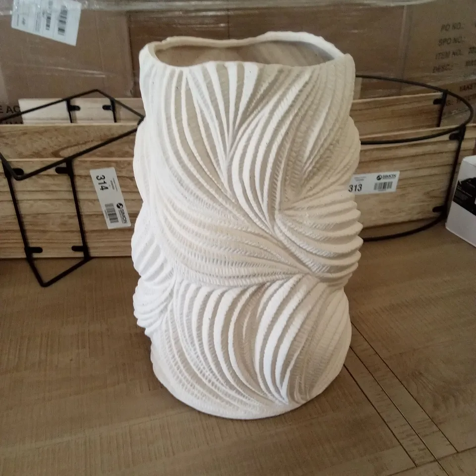 BOXED STONEWARE TABLE VASE // SIZE: 36.5 H x 26 W x 26 D cm