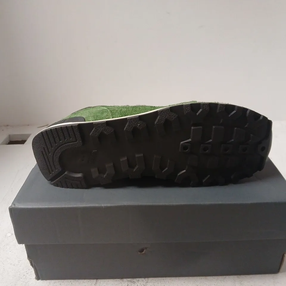 NEW BALANCE GREEN TRAINERS UK 10 BOXED