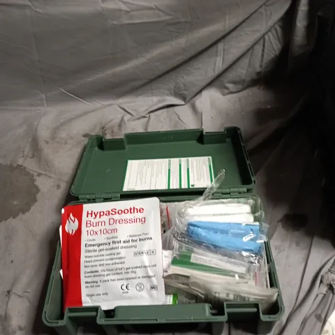 BS 8599-1:2019 SMALL FIRST AID KIT, ECONOMY – GREEN CASE