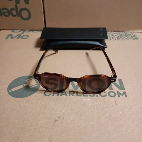 D FRANKLIN SUNGLASSES, TORTOISESHELL FRAME