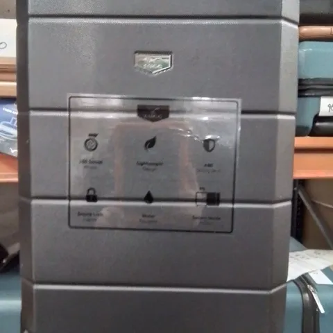 LUGG JETSET TRAVEL SUITCASE BLACK 