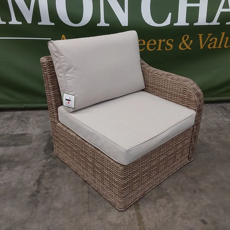 BOXED PRIMROSE LIVING GARDEN AND PATIO CURVED ARM RIGHT CORNER SOFA CHAIR PIECE IN NATURAL COLOUR