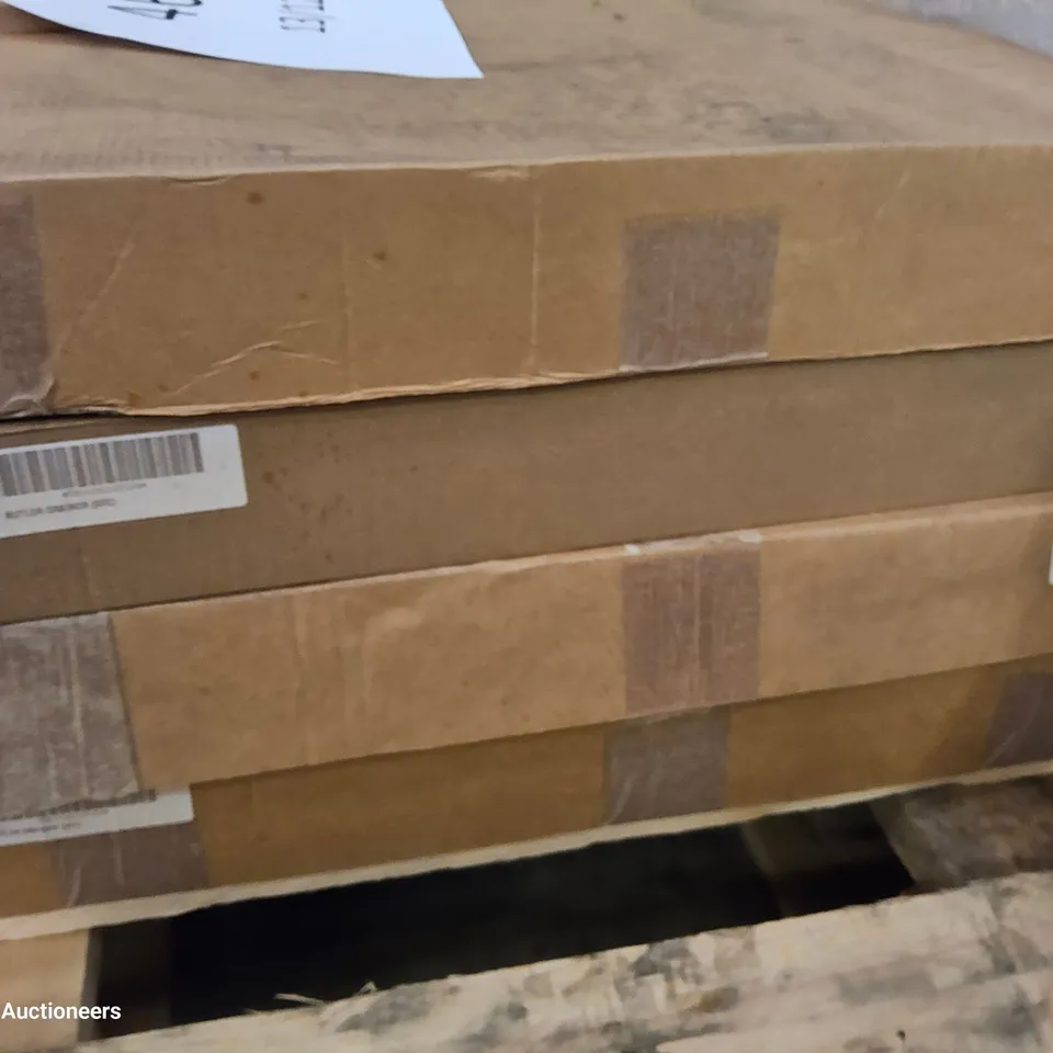 FOUR BOXED CERAMIC BUTLERS DRAINERS WHITE