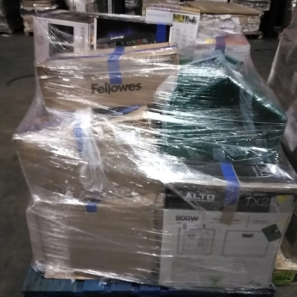 PALLET OF APPROXIMATELY 20 UNPROCESSED RAW RETURN HOUSEHOLD AND ELECTRICAL GOODS TO INCLUDE;