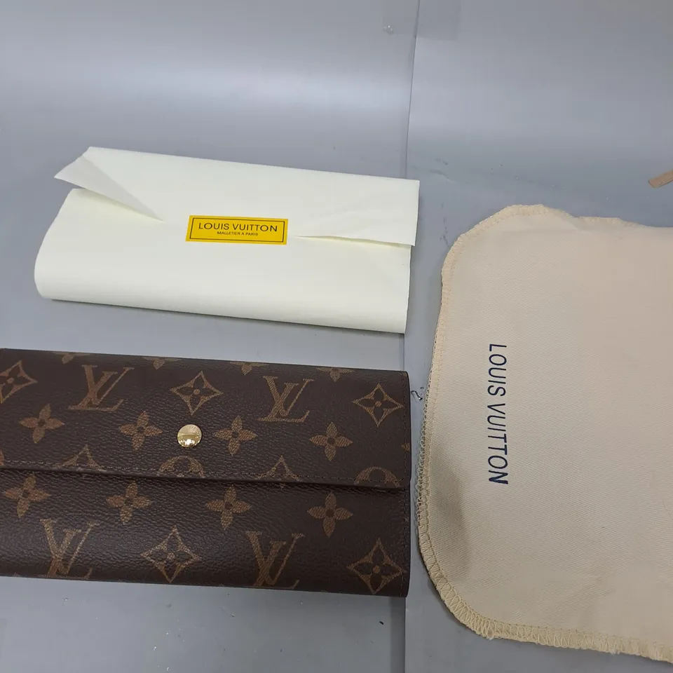 UNBOXED LOUIS VUITTON PURSE IN BROWN