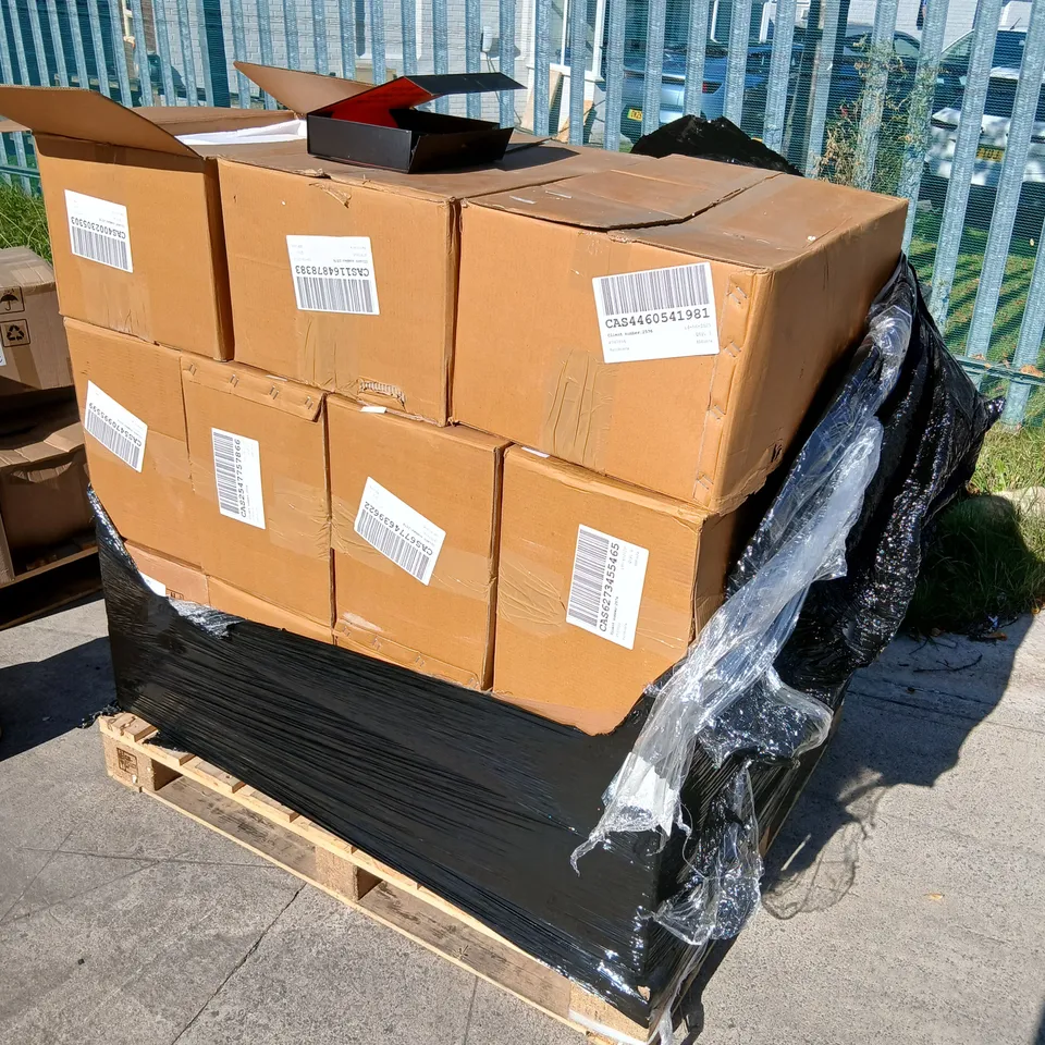 PALLET OF APPROXIMATELY 960 AQUANAUTIA EXPLORER BRANDED BOXES