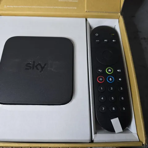 BOXED SKY STREAM