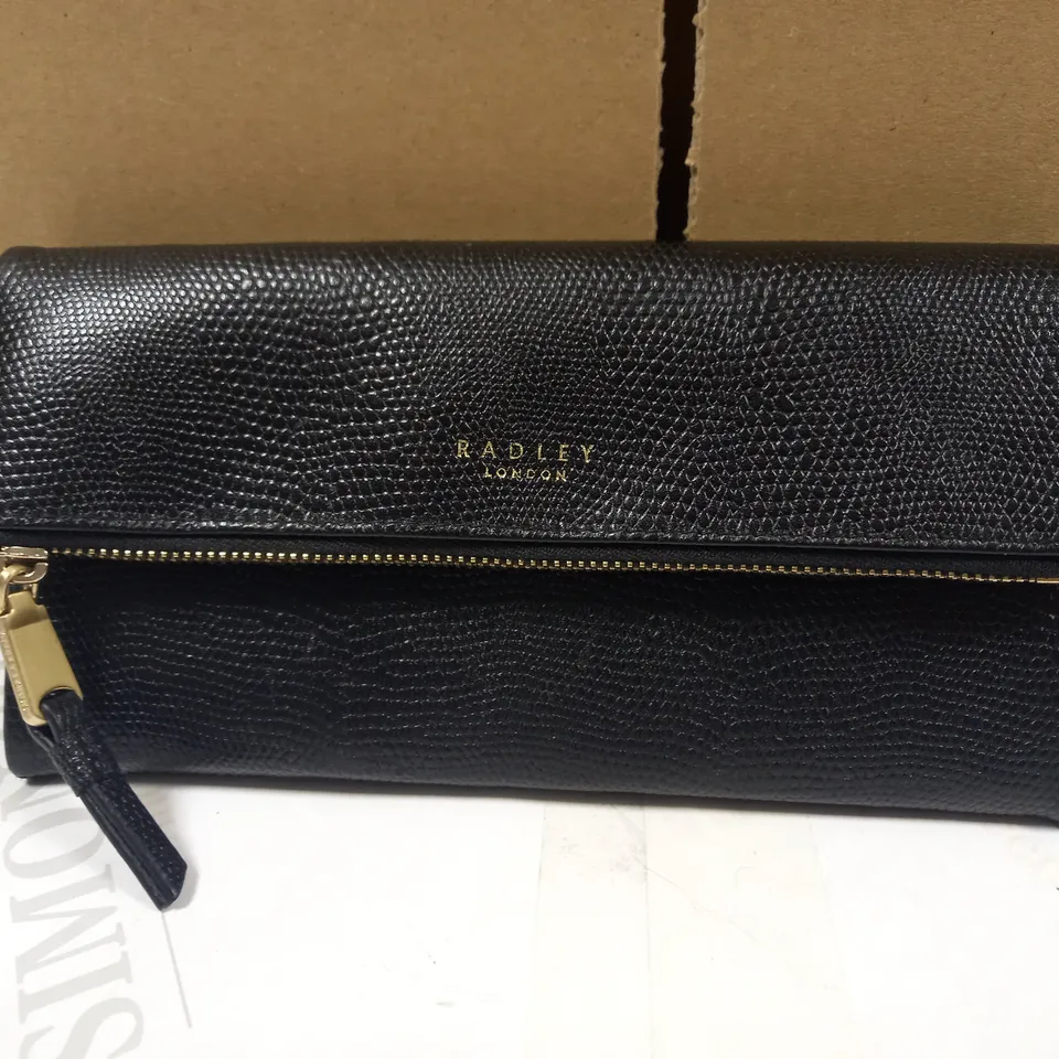 RADLEY LONDON FAUX LEATHER PURSE IN BLACK