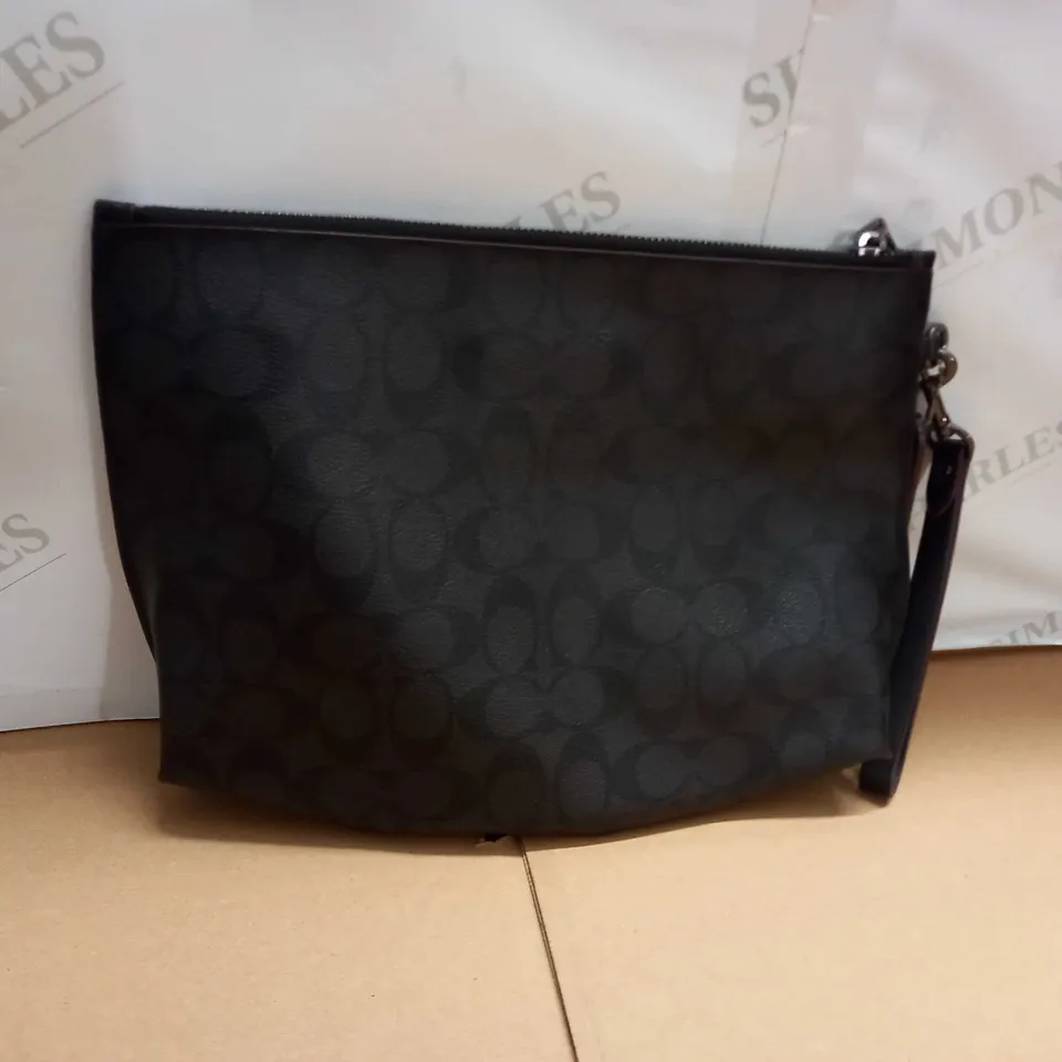 COACH LONDON CLUTCH BAG