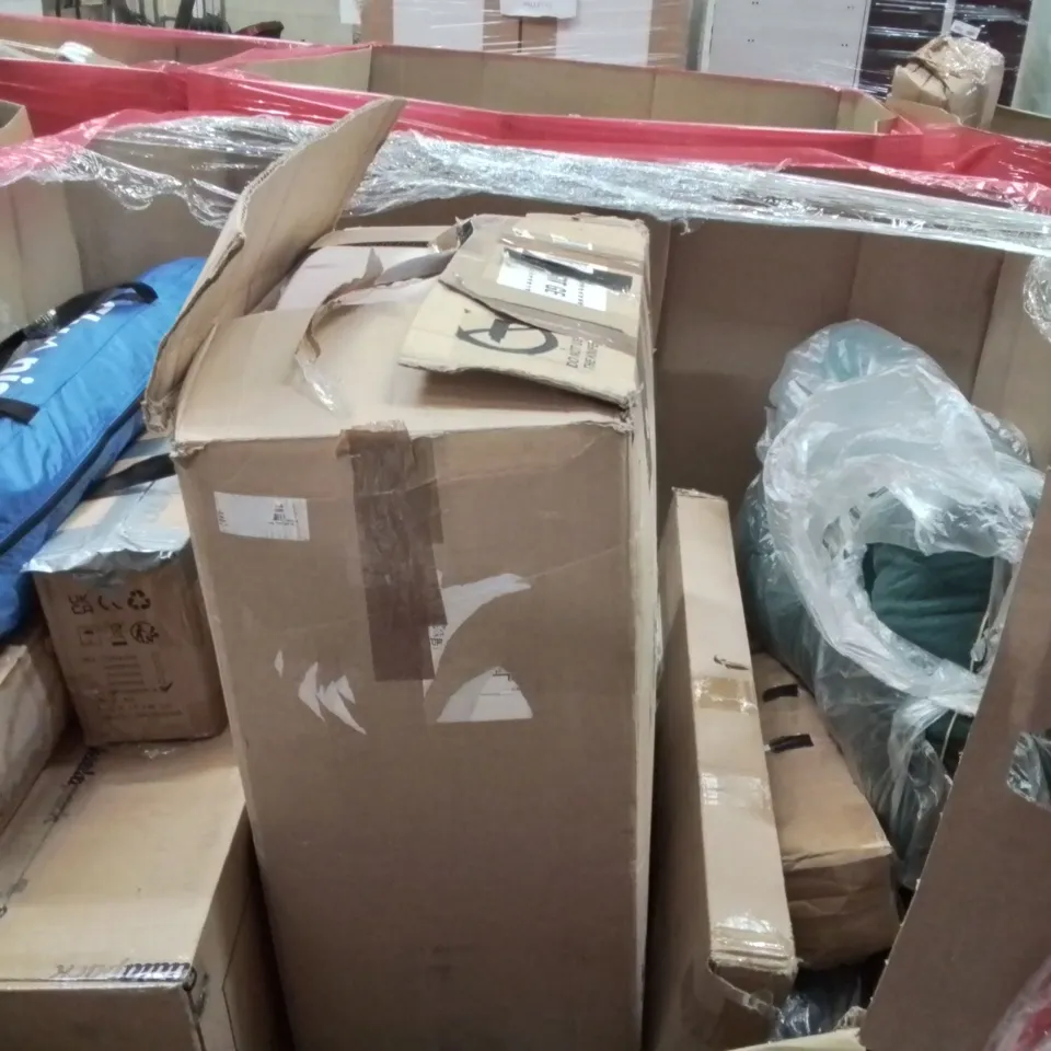 PALLET OF ASSORTED ITEMS TO INCLUDE: CAMPING TENT, ACTIVITY GYM MAT, IRONING BOARD, ROLLER BLINDS, E-CLOTH MOP ECT