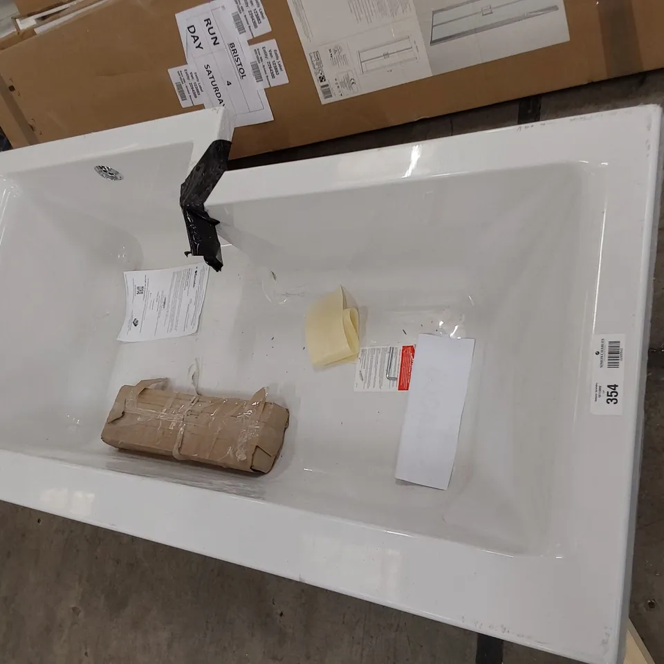 WHITE ACRYLIC L SHAPED SHOWER BATH 1670mm