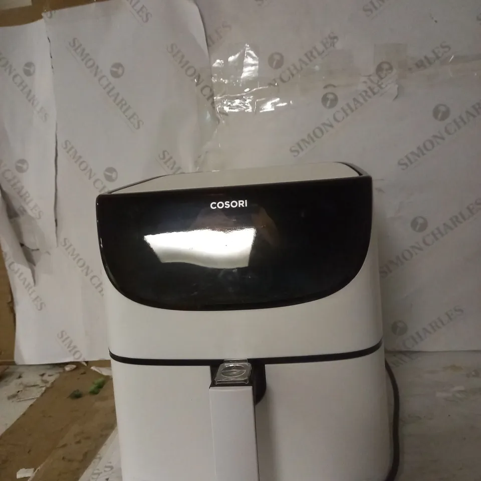 COSORI AIR FRYER 1700W MAX XXL 5.5L DIGITAL TOUCHSCREEN - WHITE