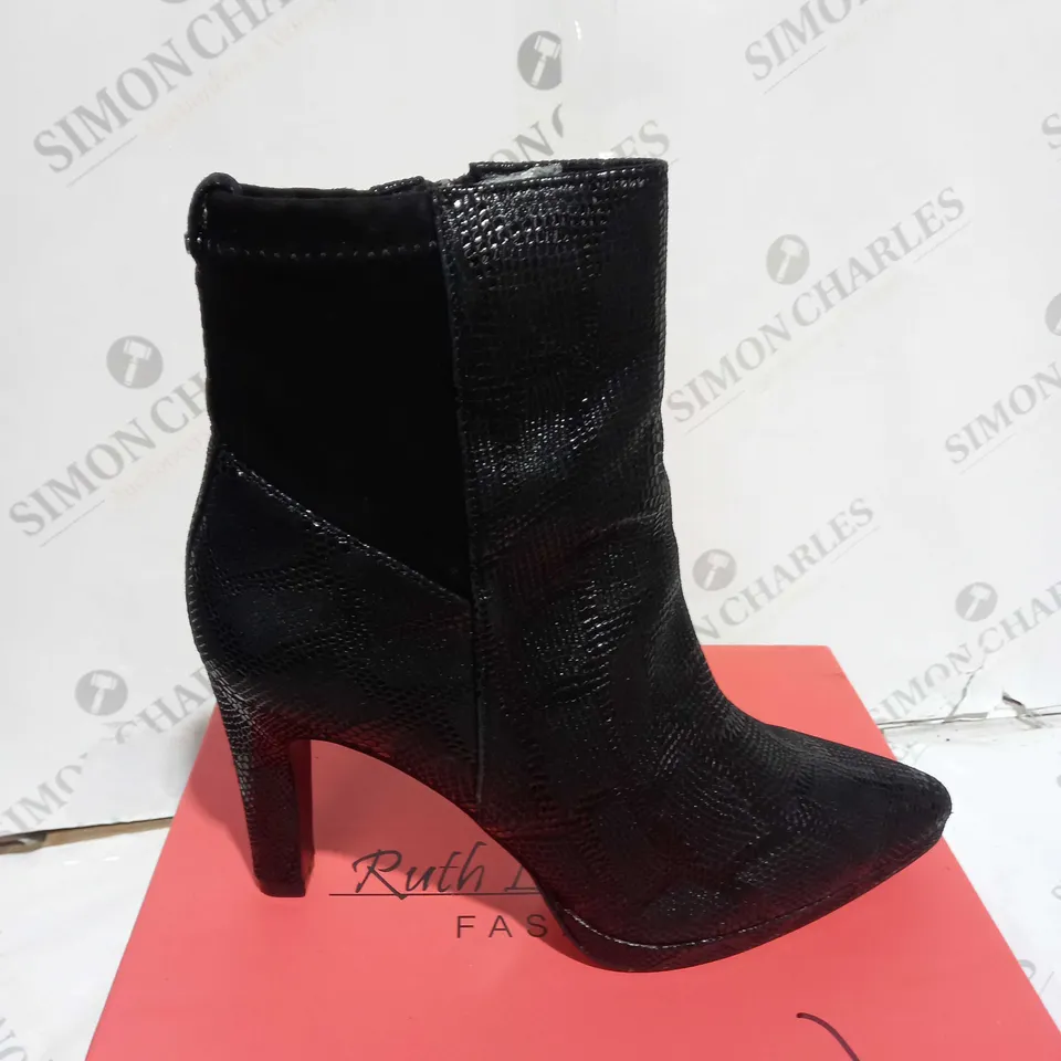 RUTH LANGSFORD PLATFORM LEATHER ANKLE BOOT - BLACK SNAKE - UK 5