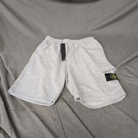 STONE ISLAND SWEAT SHORTS IN GREY SIZE M