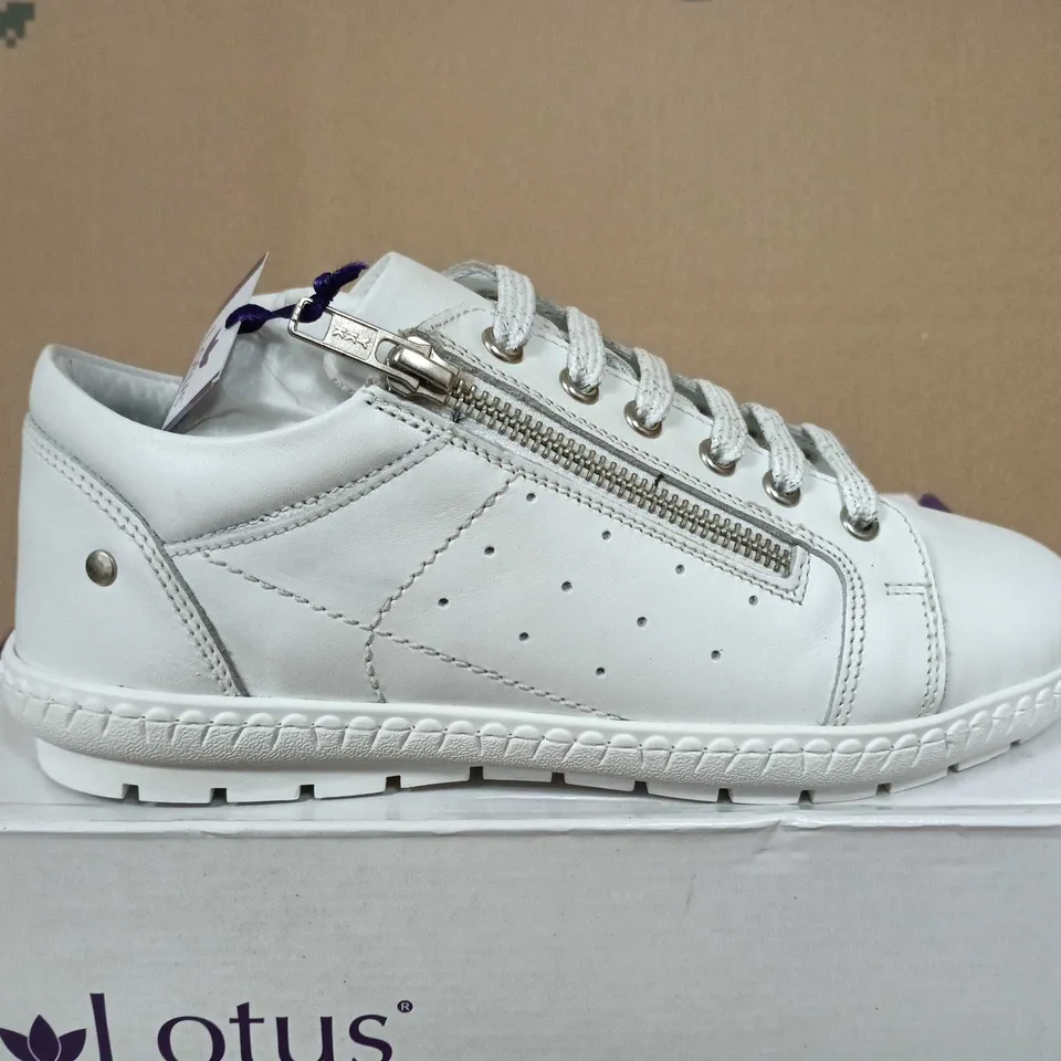 BOXED PAIR OF LOTUS PEDRINA WHITE LEATHER TRAINERS - UK SIZE 4