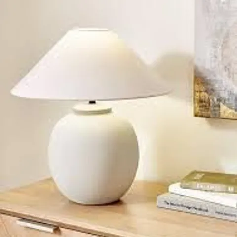 BOXED VERY HOME CONCRETE TABLE LAMP IN WHITE