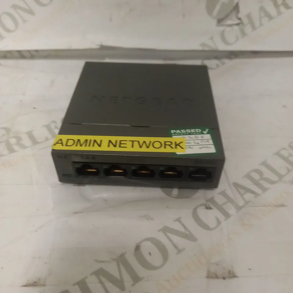 NETGEAR 5 PORT GIGABIT ETHERNET SWITCH 