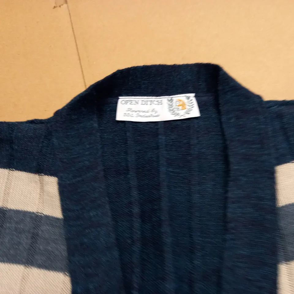 LARGE QUANTITY OF NAVY STRIPE OPEN DITCH OPEN FRONT CARDIGAN - SIZE UNSPECIFIED