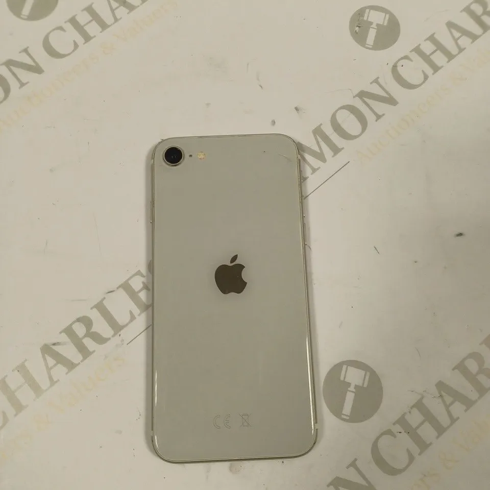 APPLE IPHONE 7 WHITE