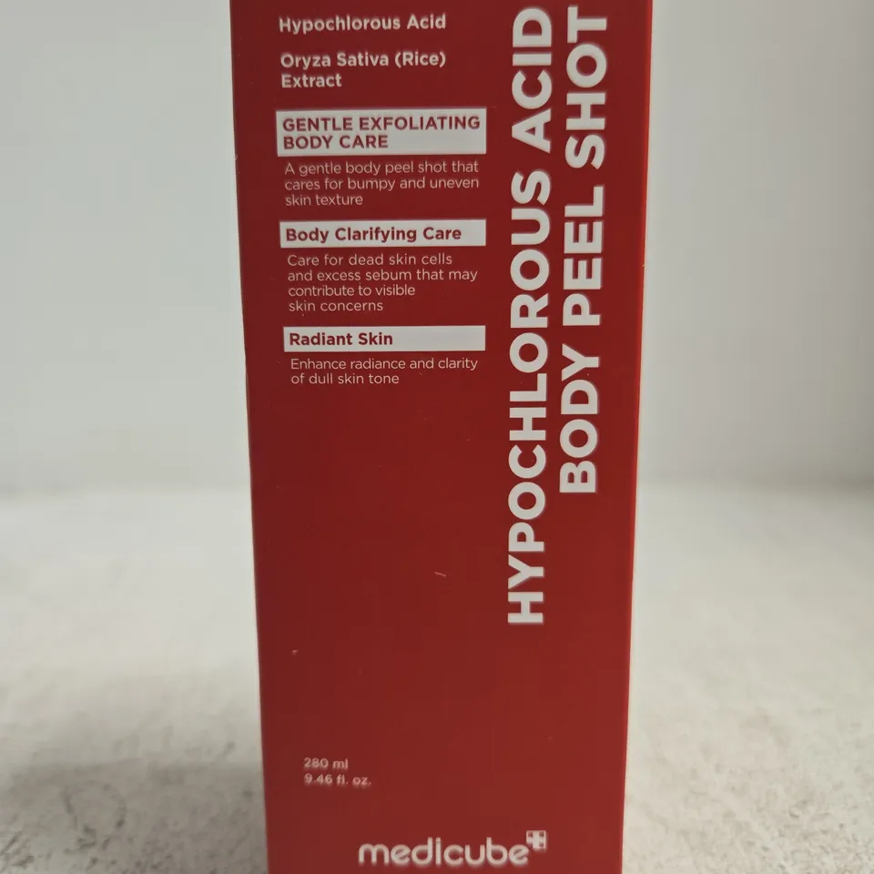 BOXED MEDICUBE HYPOCHLOROUS ACID BODY PEEL SHOT 280ML