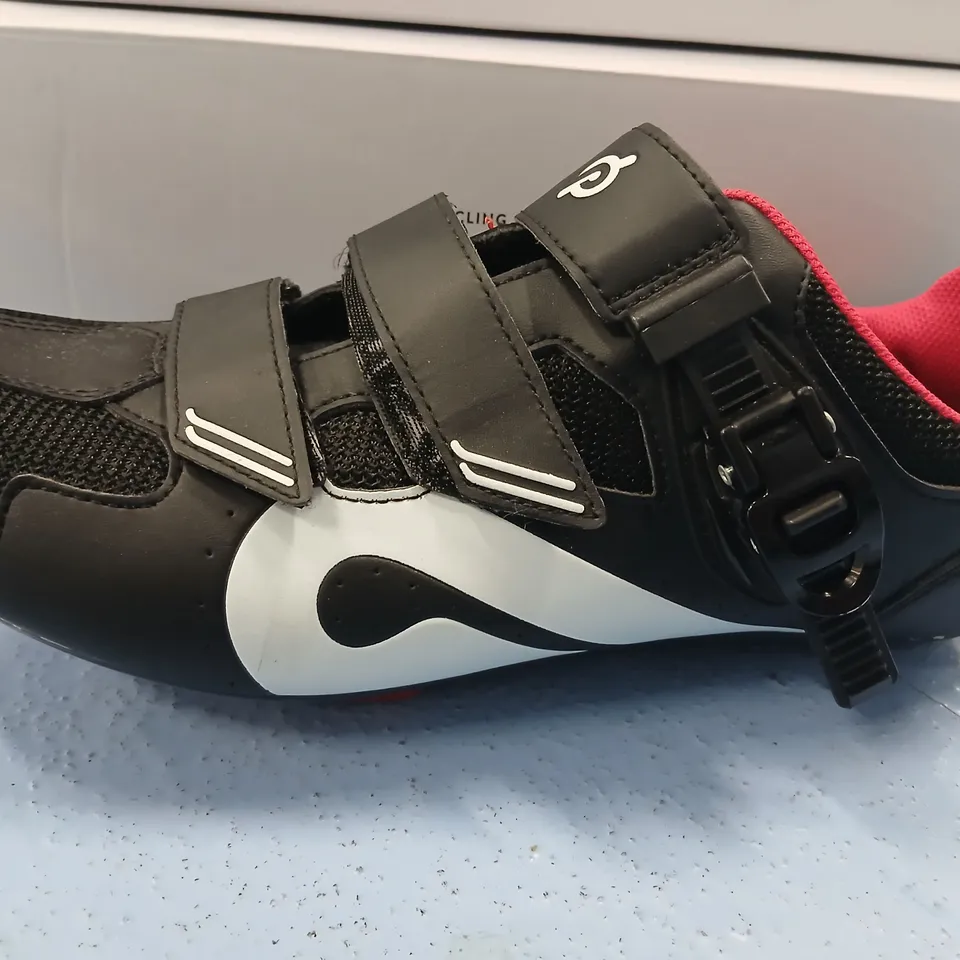 PELOTON CYCLING SHOES – BLACK WITH RED INTERIOR, VELCRO STRAPS USED SIZE 45