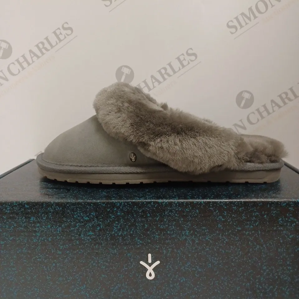 BOXED EMU NEST JOLIE SHEEPSKIN SLIPPERS, CHARCOAL - SIZE 5